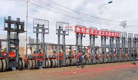 entrega a granel de carretillas elevadoras especiales para la manipulación de piedras