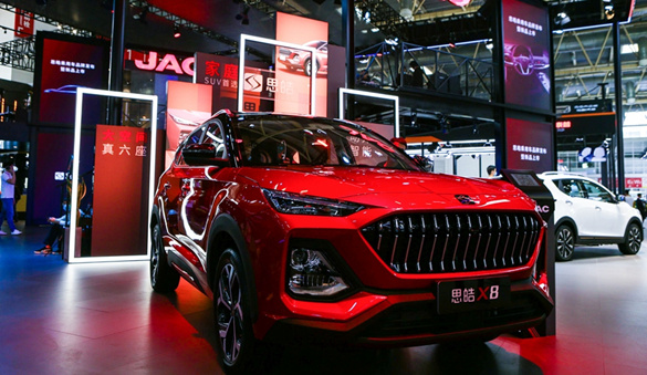 grande Seis asientos suv X8 lanzado con debut