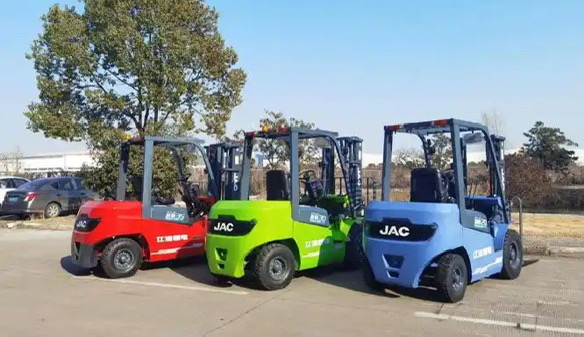 El mercado de las carretillas elevadoras: impulsando la eficiencia y la productividad en todas las industrias